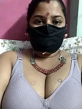 pinkisaha75 online show from April 7, 2026, 1:55 pm