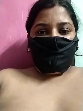 pinkisaha75 online show from April 18, 2026, 1:15 pm