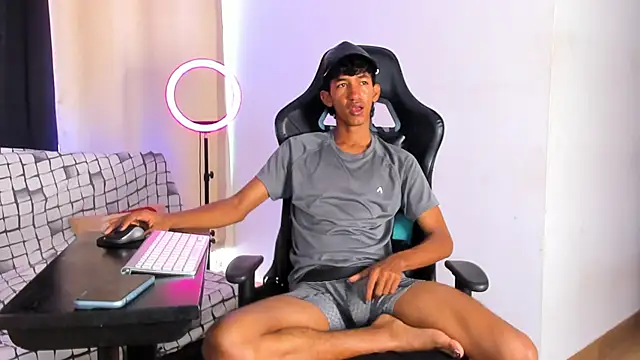 neitan miller  online show from April 22, 2026, 12:18 pm