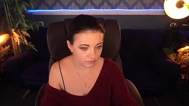 Dafni Monn online show from November 5, 2025, 6:46 am