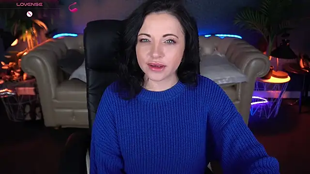 Snapshot of Dafni_Monn chatting on April 28, 2026, 5:45 am Dafni Monn online show from April 28, 2026, 5:45 am