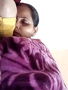 Hasmi hot09 online show from April 9, 2026, 7:19 pm