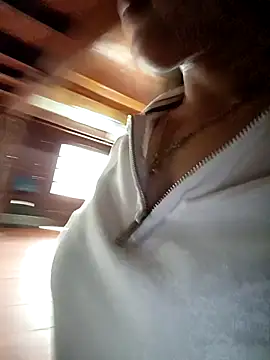 yu--yo online show from April 21, 2026, 3:57 am