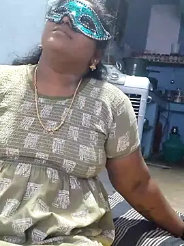 divyasree1431 online show from April 19, 2026, 1:32 pm