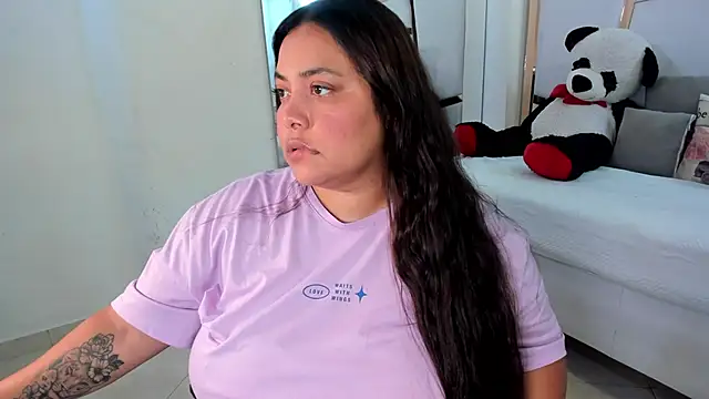 Snapshot of tatikanyx chatting on May 14, 2026, 12:23 pm tatikanyx online show from May 14, 2026, 12:23 pm