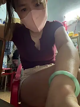 July-love online show from March 5, 2026, 2:02 pm