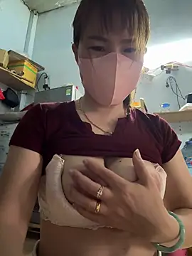 July-love online show from March 6, 2026, 2:08 am