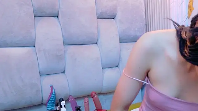 MichaelRossexxx online show from March 6, 2026, 11:17 am