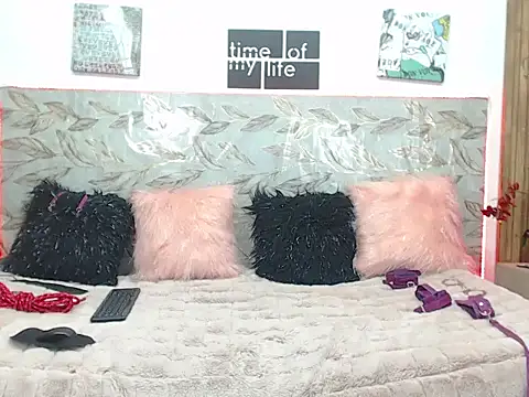 rossyvalbuena online show from February 25, 2026, 2:05 pm