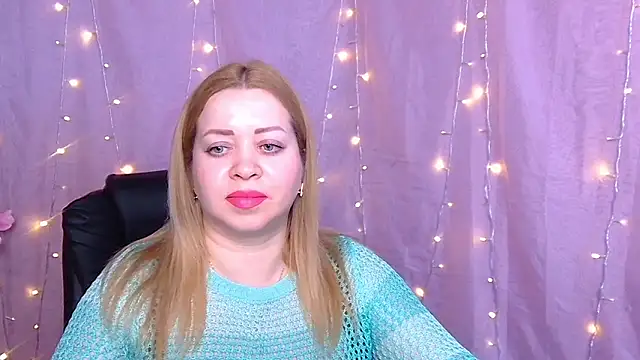 OliviaVerr online show from March 12, 2026, 1:17 pm