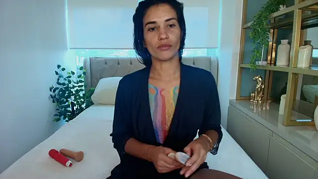 Maxine Spencer online show from February 6, 2026, 7:39 pm