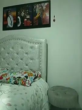 Snapshot of mariana_santacoloma chatting on July 1, 2026, 1:40 am mariana santacoloma online show from July 1, 2026, 1:40 am