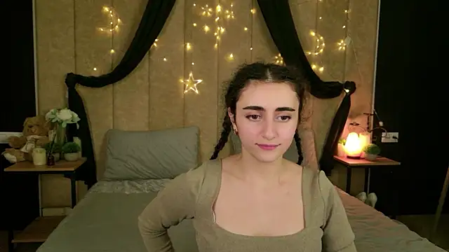 Susan Fors online show from April 19, 2026, 8:02 am