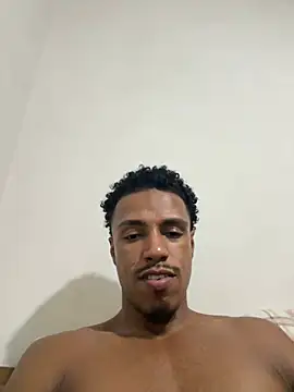 LorenzoBlack27 online show from April 7, 2026, 2:23 am