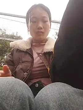 Snapshot of Hina2xx chatting on February 11, 2026, 2:49 am Hina2xx online show from February 11, 2026, 2:49 am