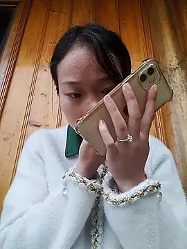 Snapshot of Hina2xx chatting on February 28, 2026, 3:29 am Hina2xx online show from February 28, 2026, 3:29 am