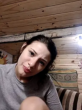 Snapshot of mmelit4 chatting on March 4, 2026, 8:20 am mmelit4 online show from March 4, 2026, 8:20 am