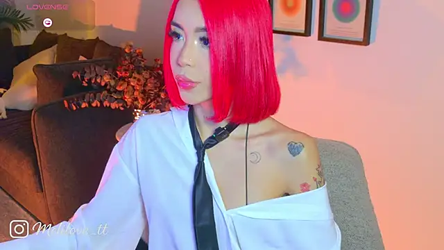 MelyTaylor  online show from April 21, 2026, 1:42 am