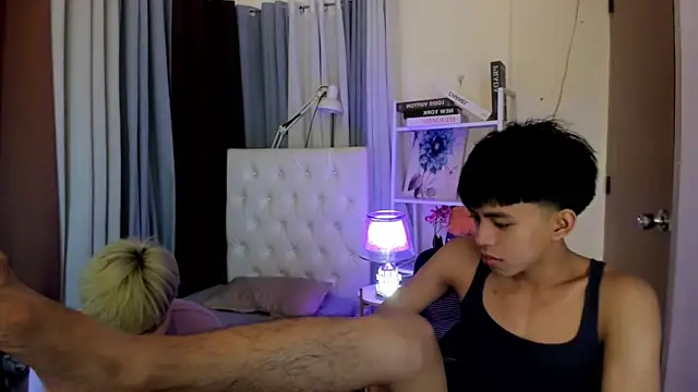 davincihugecock online show from April 20, 2026, 7:59 pm