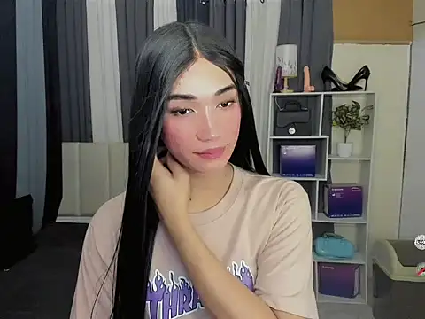 Snapshot of FyangFoxx chatting on May 15, 2026, 9:55 pm FyangFoxx online show from May 15, 2026, 9:55 pm