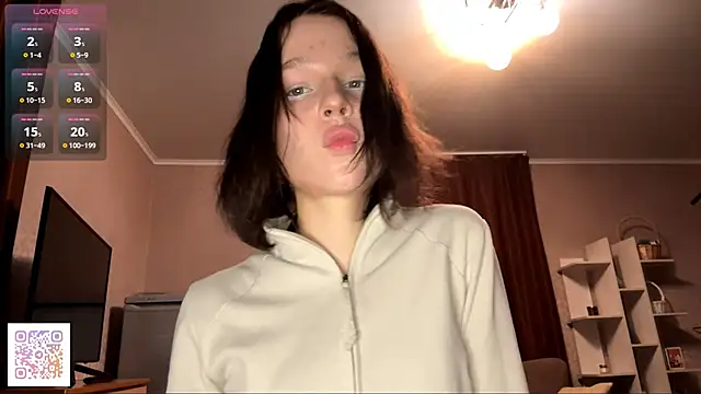 MarieHernandez online show from January 18, 2026, 6:44 pm