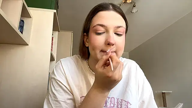 Snapshot of JammieMickiewicz chatting on February 16, 2026, 8:21 am JammieMickiewicz online show from February 16, 2026, 8:21 am