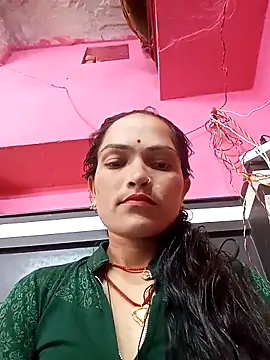 Sonam15884 online show from May 15, 2026, 4:19 am