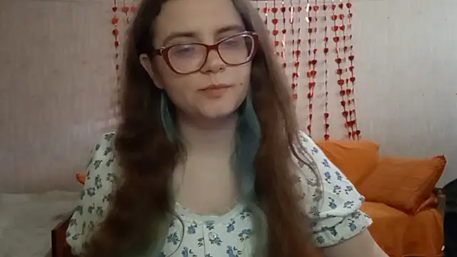 Snapshot of Miyabeee chatting on July 17, 2026, 3:29 pm Miyabeee online show from July 17, 2026, 3:29 pm