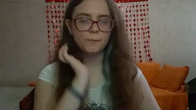 Snapshot of Miyabeee chatting on July 23, 2026, 3:21 pm Miyabeee online show from July 23, 2026, 3:21 pm