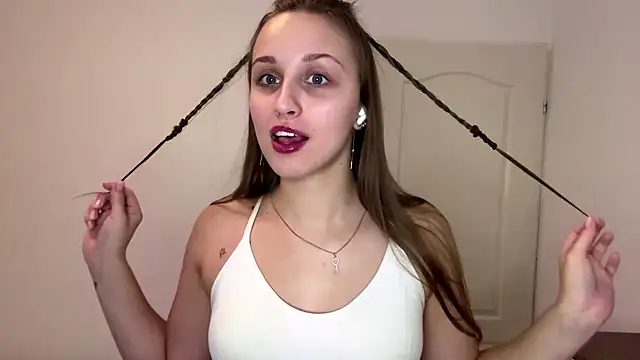 EvaRenard online show from February 21, 2026, 5:03 pm