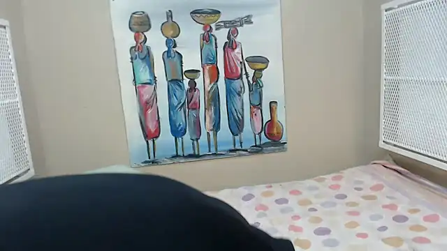 TallDivaNoir online show from April 19, 2026, 9:30 am