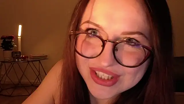 Snapshot of Satin_Sin chatting on May 3, 2026, 7:09 pm Satin Sin online show from May 3, 2026, 7:09 pm