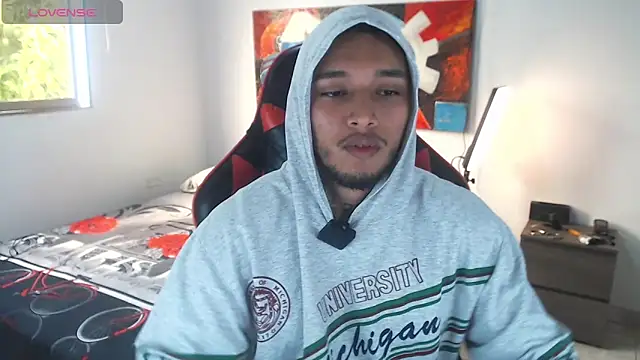 EvanVelvet online show from February 26, 2026, 1:43 pm