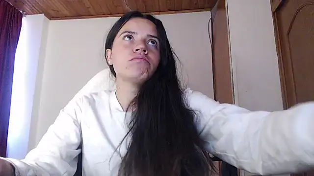 Shanel Lozano online show from April 20, 2026, 9:38 pm