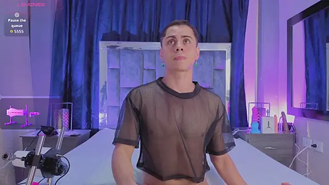 LeoMonnroe online show from April 5, 2026, 2:25 pm