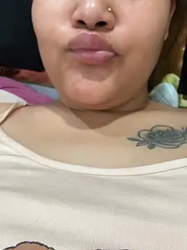 Snapshot of HotNeha08 chatting on July 13, 2026, 4:04 am HotNeha08 online show from July 13, 2026, 4:04 am