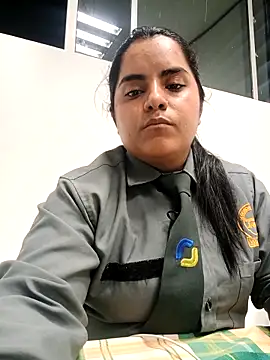 Isabel 3 online show from April 7, 2026, 12:22 am