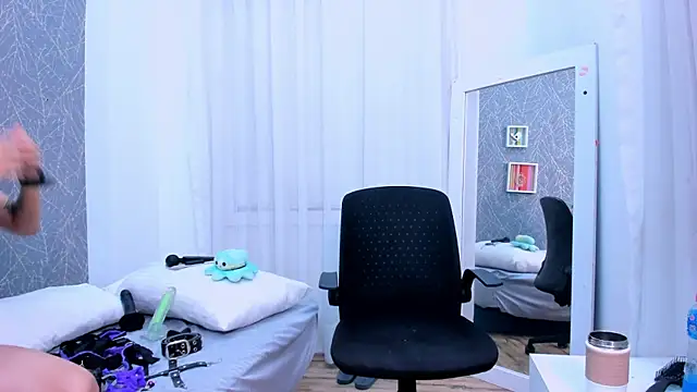 ViictoriiaSaenz online show from March 26, 2026, 3:45 am