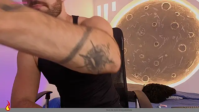 Snapshot of Apolo_lux1 chatting on June 26, 2026, 7:51 pm Apolo lux1 online show from June 26, 2026, 7:51 pm