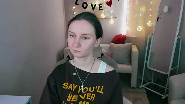 SunshineBlaze online show from February 15, 2026, 7:51 am