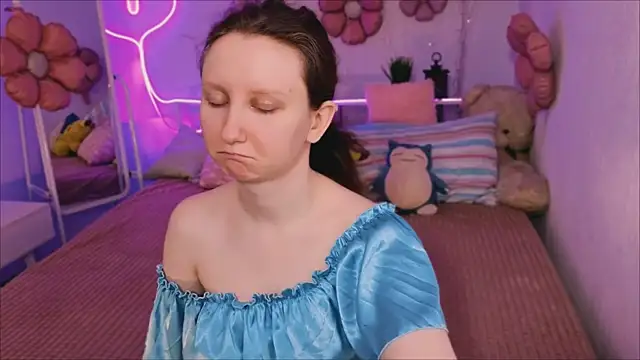 SunshineBlaze online show from April 21, 2026, 5:25 am