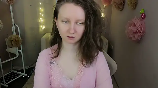 Snapshot of SunshineBlaze chatting on May 30, 2026, 5:48 am SunshineBlaze online show from May 30, 2026, 5:48 am