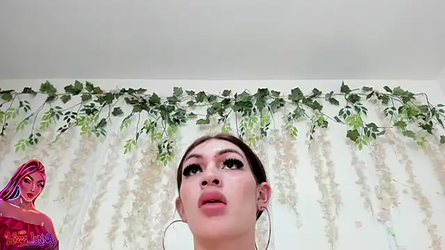 Snapshot of lizz_lunna chatting on May 29, 2026, 9:57 pm lizz lunna online show from May 29, 2026, 9:57 pm