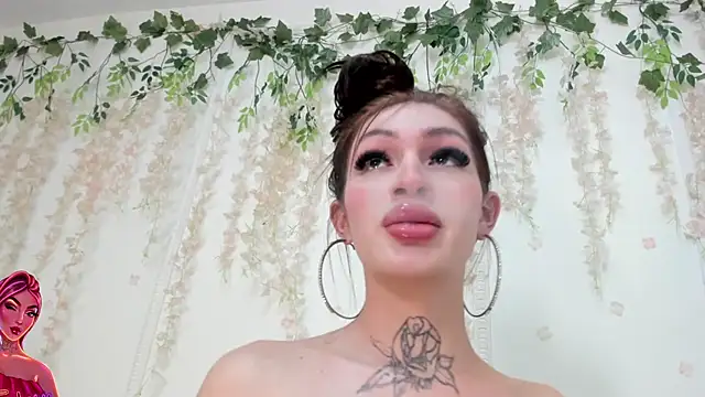 Snapshot of lizz_lunna chatting on June 3, 2026, 8:47 pm lizz lunna online show from June 3, 2026, 8:47 pm