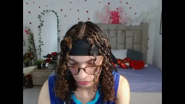 Snapshot of Axel_fox77 chatting on June 15, 2026, 12:46 am Axel fox77 online show from June 15, 2026, 12:46 am