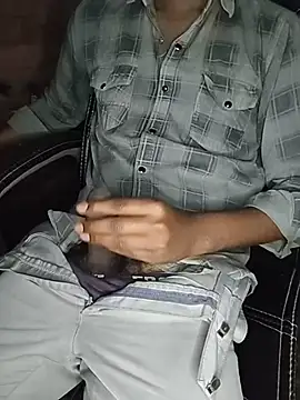 Snapshot of Ravi_Free_Fire chatting on January 16, 2026, 7:23 am Ravi Free Fire online show from January 16, 2026, 7:23 am