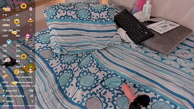 Miaaffox online show from February 7, 2026, 7:56 am