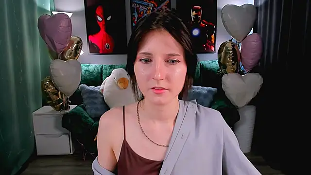 KikaOsterman online show from February 19, 2026, 6:20 am