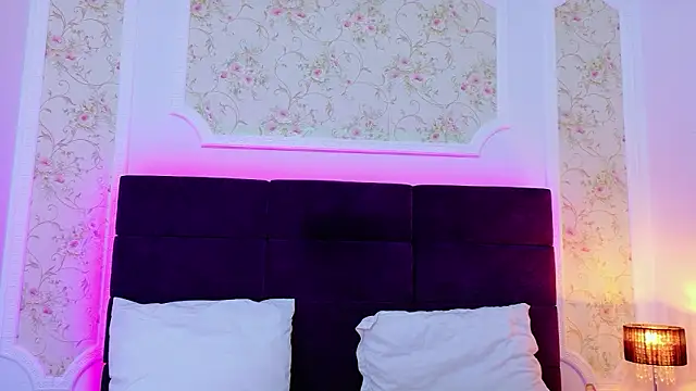 EvelinHill online show from February 5, 2026, 5:12 am