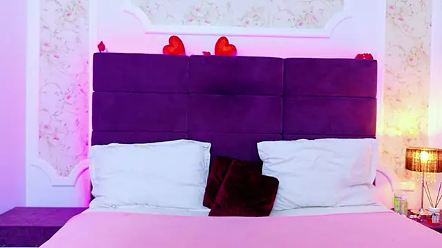 EvelinHill online show from February 23, 2026, 5:05 am